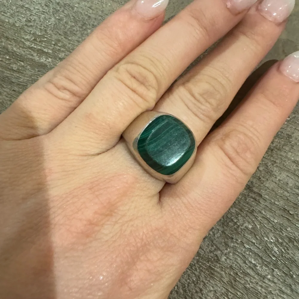 925 Sterling silver and Malachite ring 8.3g Size 11